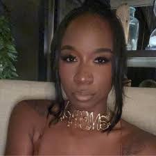 Janet Farris's Instagram, Twitter & Facebook