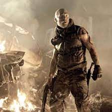 For many years, quinn (bale) has served as noble patriarch to a colony of survivors holed up in a ahab complex and lots of heavy artillery rolls into the compound. Reign Of Fire Archive Tulsaworld Com