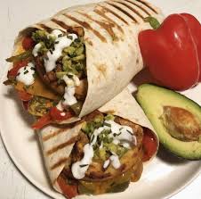 Recette Wrap Poulet Facon Fajitas Recette Wrap Poulet Recette Wrap Recettes De Cuisine