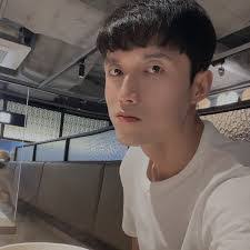 Pablo Kim's Instagram, Twitter & Facebook