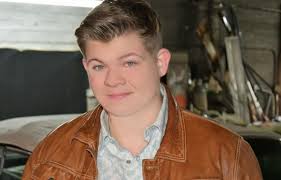 Alex Miller, American Idol Alumni Releases New Upbeat Love Song “Girl I  Know A Guy”