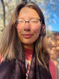 I'm in need for a long term helper/cleaner to keep me organized and clean.  I live close to the Alamo, not looking for a $40 plus an hour company. Any  hippies or