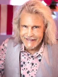 Robert Heide's Instagram, Twitter & Facebook