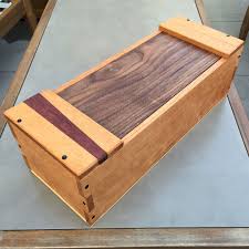 Find the used woodworking machinery you are looking for on kitmondo, the leading used woodworking equipment website. Japanese Toolbox Done Nice Weekend Project Theunpluggedwoodshop Woodworking Wood Japanesetoo Wood Tool Box Wooden Tool Boxes Japanese Woodworking Projects