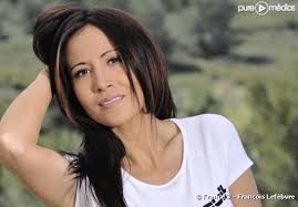 Dans plus belle la vie, son personnage samia nassri est enceinte de son premier enfant. Plus Belle La Vie Fabienne Carat Devoile Le Clip D Un Nouveau Single Puremedias