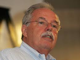 Meet Costco Cofounder Jim Sinegal: Life, Career, Family