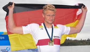 Er ist der erste einerfahrer nach den legendären peter. Yokj99 Dn Qoem