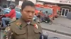 4k, hd, vose y gran variedad de géneros libres de publicidad. Kronologi Lengkap Banser Nu Yang Dipersekusi Jawara Saat Jaga Gus Muwafiq