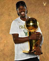 Jrue's parents both played college basketball at arizona state. C Ebea N9kyigm