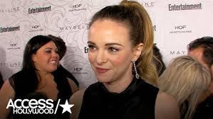 Danielle Panabaker Talks Gypsy, Welcoming Robbie Amell Back To 'The Flash'  Set