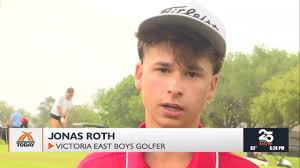 Victoria West and East Golf compete in Day One of Districts