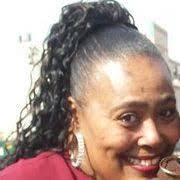 Selene Davis's Instagram, Twitter & Facebook