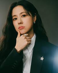 fotoallison at 金鐘58 🤟🏻🤟🏻帥的不要不要 Best helper @olalayeholala @d.y._wu  Styling @charliebubblecat Makeup @kaiting_w Hair @zoom_jacobs Team  @weteamwork.co