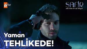 Bekir, Bora'yı eziyor!