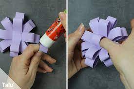 Eine lampe aus papier zu basteln ist ganz einfach. Dekorative Schleife Aus Papier Basteln Anleitung Talu De