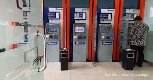 Atp membobol mesin atm tanpa perlu mengeluarkan banyak keringat. Cara Setor Tunai Lewat Atm Bri Mudah Dan Praktis Simak Caranya Berikut Ini