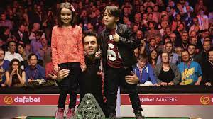 Maç sonu konuşan ronnie o'sullivan, zihinsel olarak iyi bir durumda olduğunu ve snooker oynamaktan keyif almaya devam etmek için umutlu olduğunu dile getirdi. Ronnie O Sullivan Compares His Snooker Career To An Injured Animal