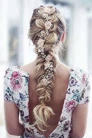 Do you love styling your hair in braids? 25 Gorgeous Flower Braids To Copy Right Now In 2020