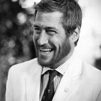 40+ perfiles de «Naumann»