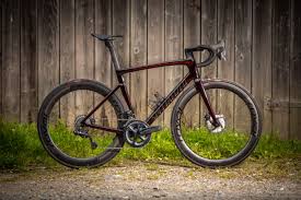 Das Neue Specialized Tarmac Sl7 Kann Aero Genauso Gut Wie Das Venge Und Ist Dabei Leichter Peter Sagan Und Emanuel Buchmann Soll Es G In 2020 Rennrad Rennen Radfahren