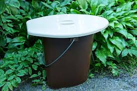 Put a lid on it to contain the odor. How To Make And Use Comfrey Tea Fertilizer Gardener S Path