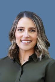 Janice Dunham's Instagram, Twitter & Facebook