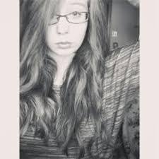 Taylor Hermanson's Instagram, Twitter & Facebook