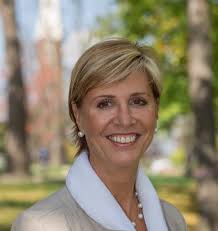 Annie Munson Email & Phone Number