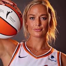 After Caitlin Clark was knocked to the floor, Sophie Cunningham finally  snapped. She accused veteran players of bullying tactics and called out the  league's silence. This wasn't just a defense — it