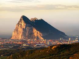 For expats who are already enjoying the. Gibraltar Affchen Hohlen Und Panoramen Urlaubsguru
