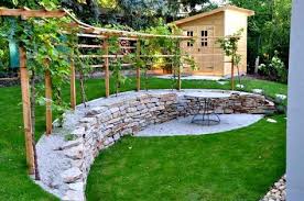 Construire Une Treille Pour La Vigne Jardins Jardin Massif Amenagement Jardin