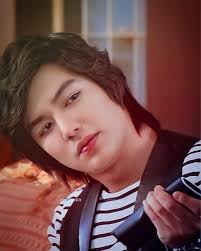 actorleeminho عصر جون بيو من يفتقده.. 🥺💌