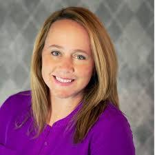 Mandi Mays's Instagram, Twitter & Facebook