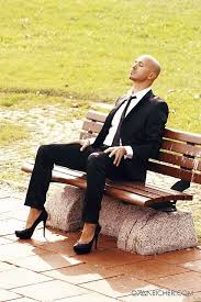 Pin By Katrina Duffey On You Don T See That Every Day Men Wearing High Heels Men In Heels Men High Heels