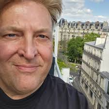 The fact I broke up w someone and they're still convinced we're together is  blowing my mind