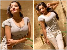 But you do not want to go overboard. Photos Monalisa Shows How To Look Pretty In Simple Attire Bhojpuri Movie News Times Of India