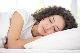 Je vous explique en détail comment vous endormir rapidement et surtout comment avoir un sommeil de super qualité. Canicule Comment Bien Dormir La Nuit Malgre Les Fortes Chaleurs