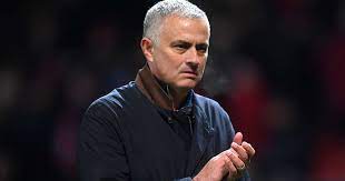 Shortly thereafter, the man's coworkers noticed that he appeared confused. Ex Manchester United Trainer Jose Mourinho Mochte Nationaltrainer Werden