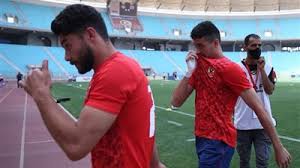 تتجه أنظار عشاق الكرة العربية إلى ملعب رادس الذي يستضيف قمة مباراة الأهلي المصري والترجي التونسي اليوم 19 يونيو، وذلك في ذهاب نصف نهائي بطولة دوري أبطال أفريقيا 2021. V 0oqt Tr0yo M