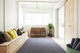 Yoga Studio Design Ideas Yoga Studio Decorating Ideas With Ornamental Plants Yoga Studio Design Studio Interior Yoga Studio Decor