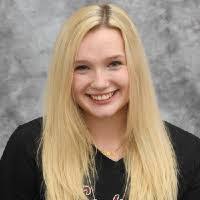 Analia Vasquez's Instagram, Twitter & Facebook