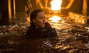 Нация панема вовлечена в глобальную войну. The Hunger Games Mockingjay Part 2 Review Jennifer Lawrence Drags Franchise Through Final Round The Hunger Games Mockingjay Part 2 The Guardian