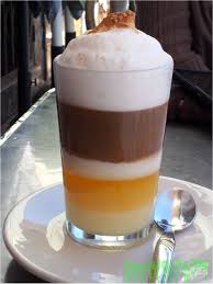 Barraquito Spanish Coffee With Liqueur 43 Barista De Cafe Barista Recetas