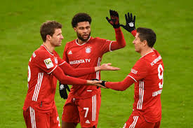 Tor 0:1 musiala rechtsschuss vorbereitung davies bayern. Analysis Three Ways Bayern Munich Can Replace Robert Lewandowski For The Next Four Weeks Bavarian Football Works