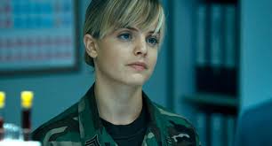1999 gelingt schauspielerin mena suvari der durchbruch. Hysteria Day Of The Dead Star Mena Suvari Verkorpert Hauptrolle In Amazon Serie