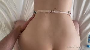 Victoria Price rides and cums - Tranny.one