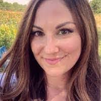 Edna Mashburn's Instagram, Twitter & Facebook