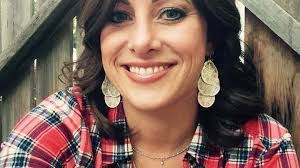 Molly Richardson's Instagram, Twitter & Facebook