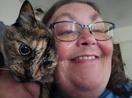 Apparently it's national”hug your cat” day Am I doing this righ???