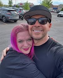 Lori Fredericks's Instagram, Twitter & Facebook